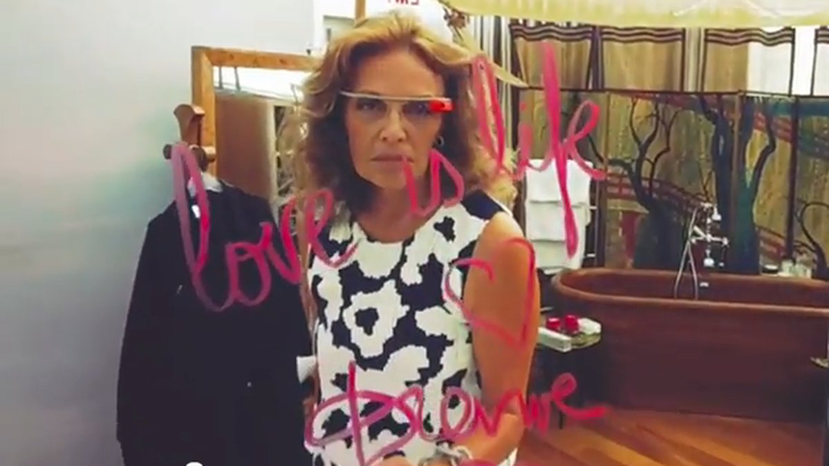 Screenshot ur promo-filmen för Google Glasses